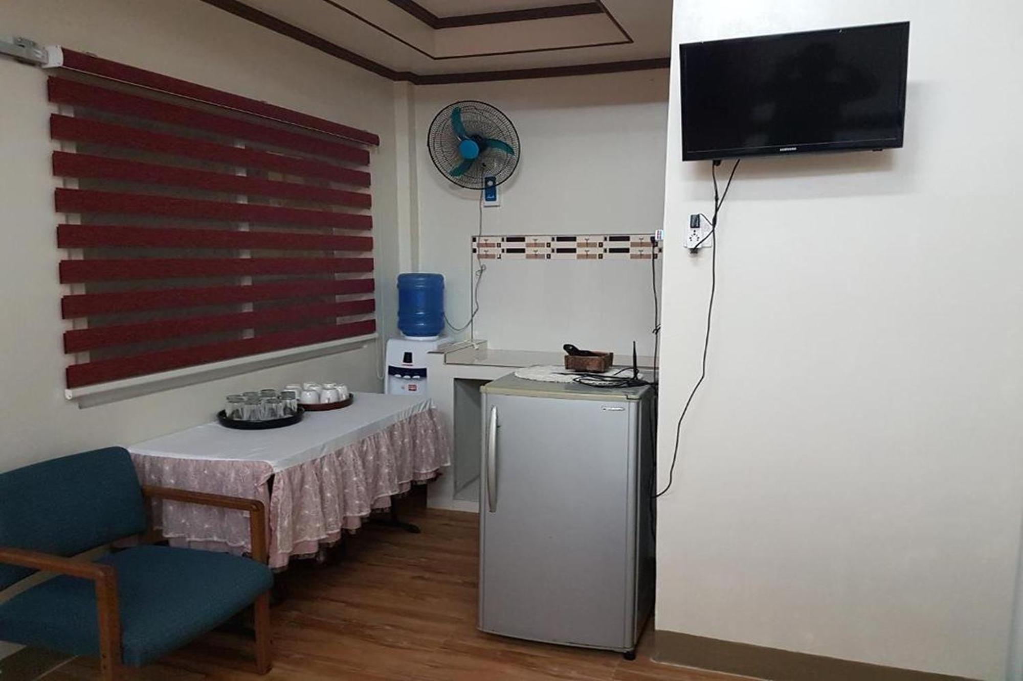 Fnt Transient House Near Hundred Islands Hotel Аламинос Екстериор снимка